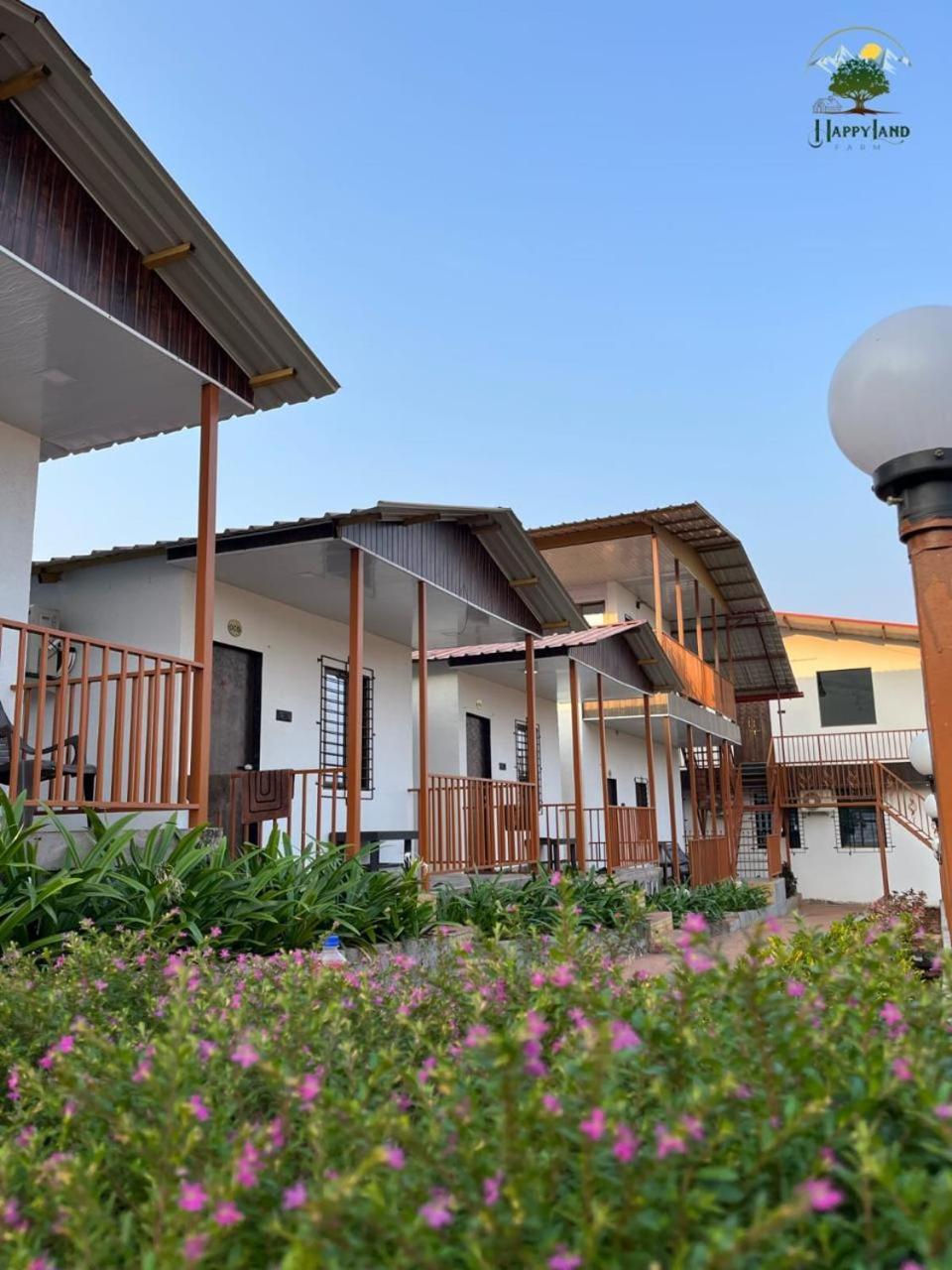 Happy Land Farm Hotel Karjat Exterior photo