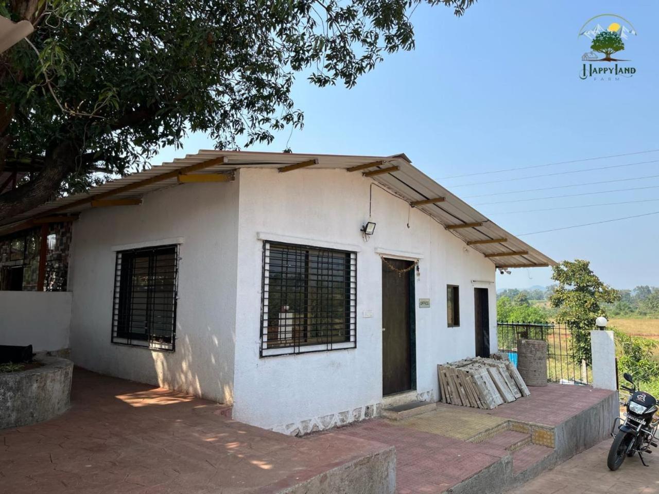Happy Land Farm Hotel Karjat Exterior photo